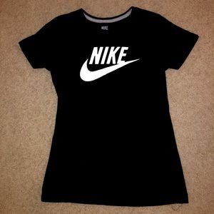 Nike shirt, Medium, Black